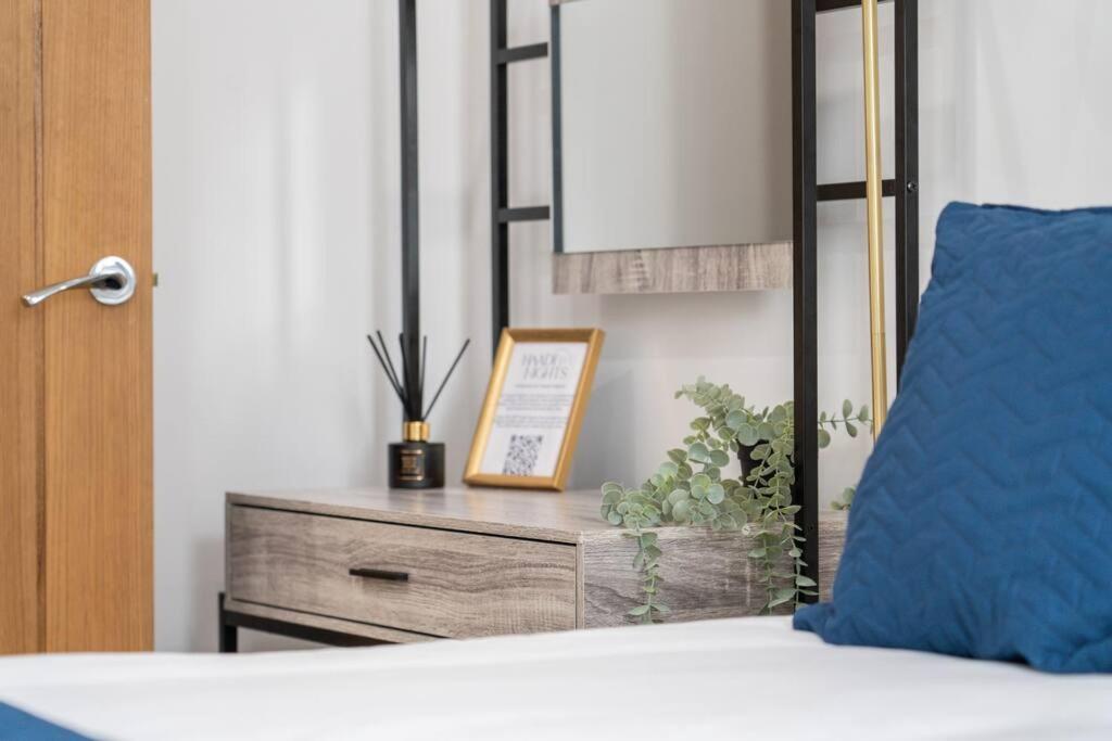 Urban Comfort Getaway- Leicester City Centre Екстер'єр фото